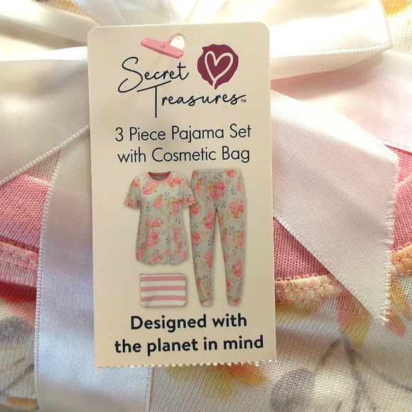 M 8/10  NWT Secret treasures three-piece pajama set with cosmetic bag Ladies - Picture 2 of 6